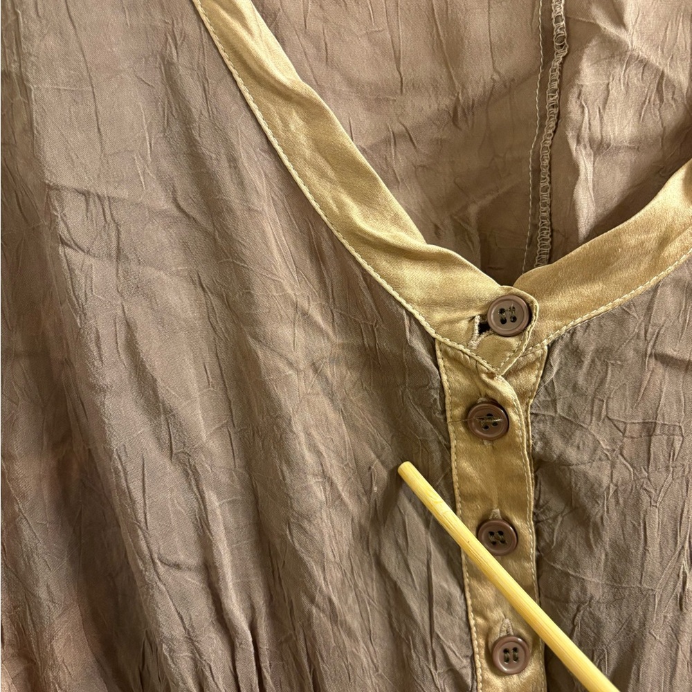 Johnny Was Mocha Brown Long Sleeve V-Neck Size M READ - Picture 13 of 13